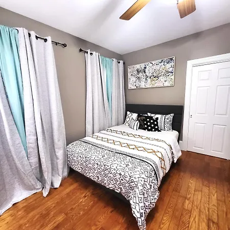 Majestic Living Close To Boston- Family And Group Friendly Stoughton Exterior photo