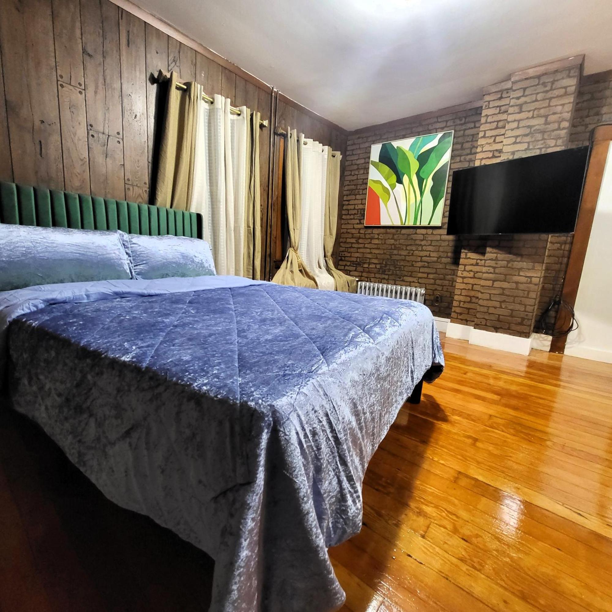 Majestic Living Close To Boston- Family And Group Friendly * Stoughton