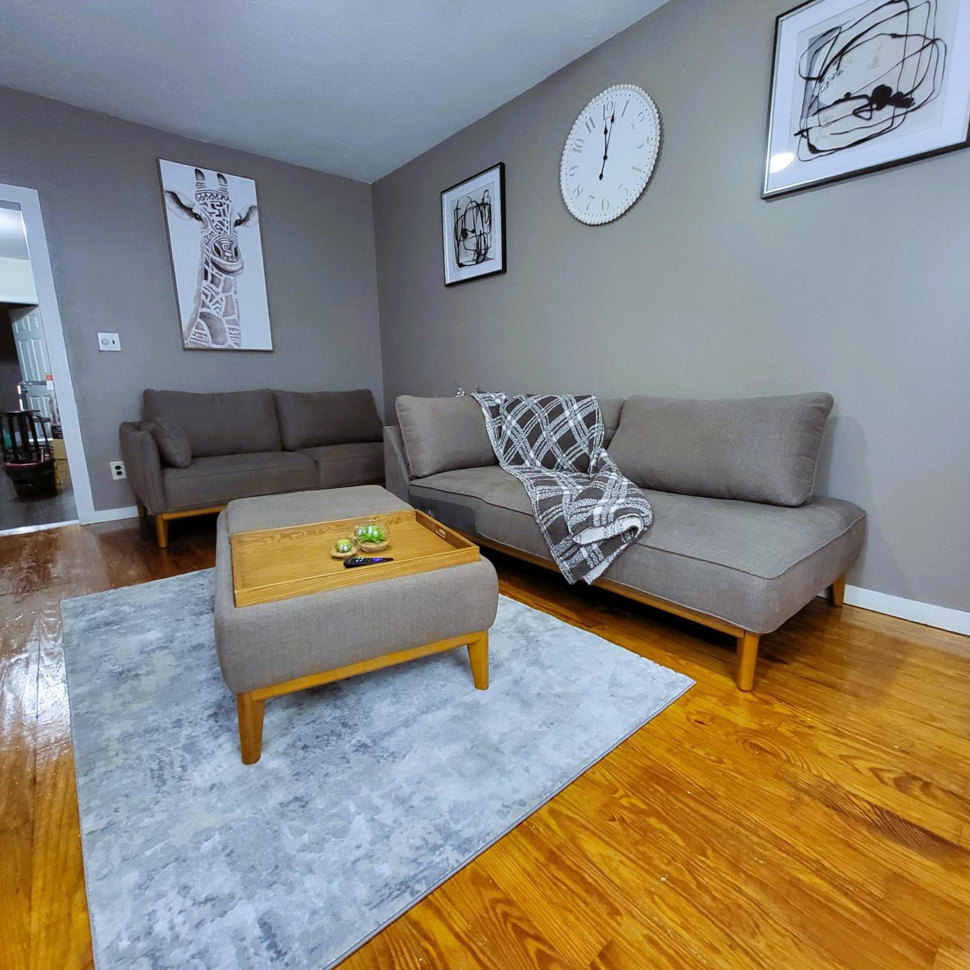 Majestic Living Close To Boston- Family And Group Friendly * Stoughton